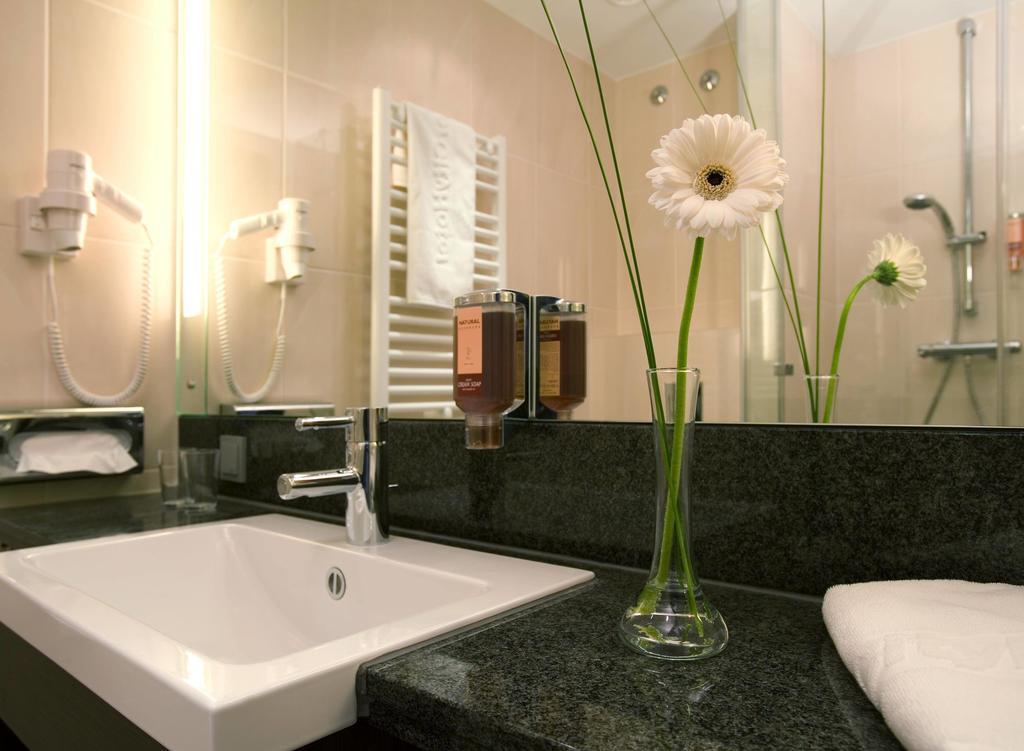 Intercityhotel מיינץ מראה חיצוני תמונה