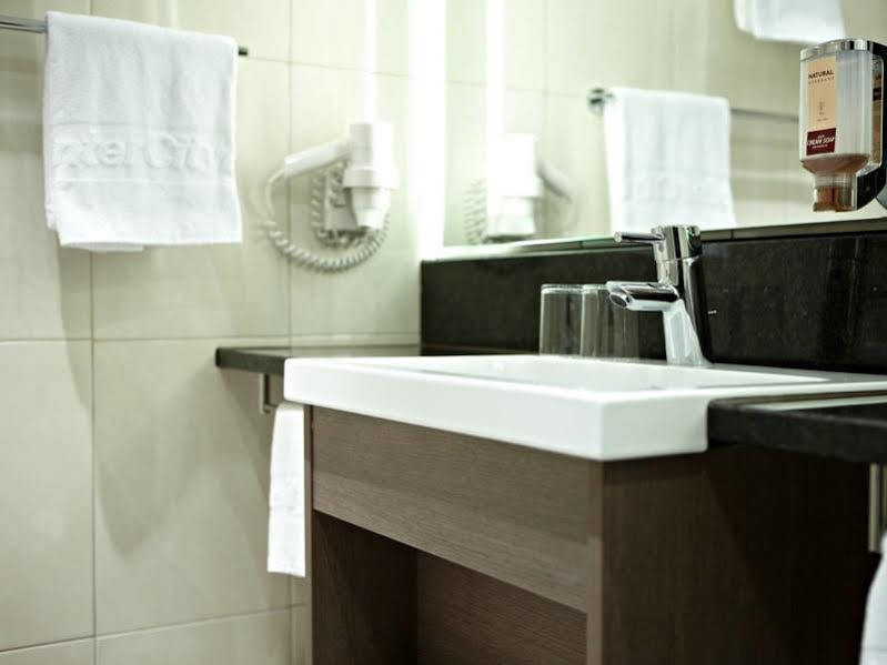 Intercityhotel מיינץ מראה חיצוני תמונה