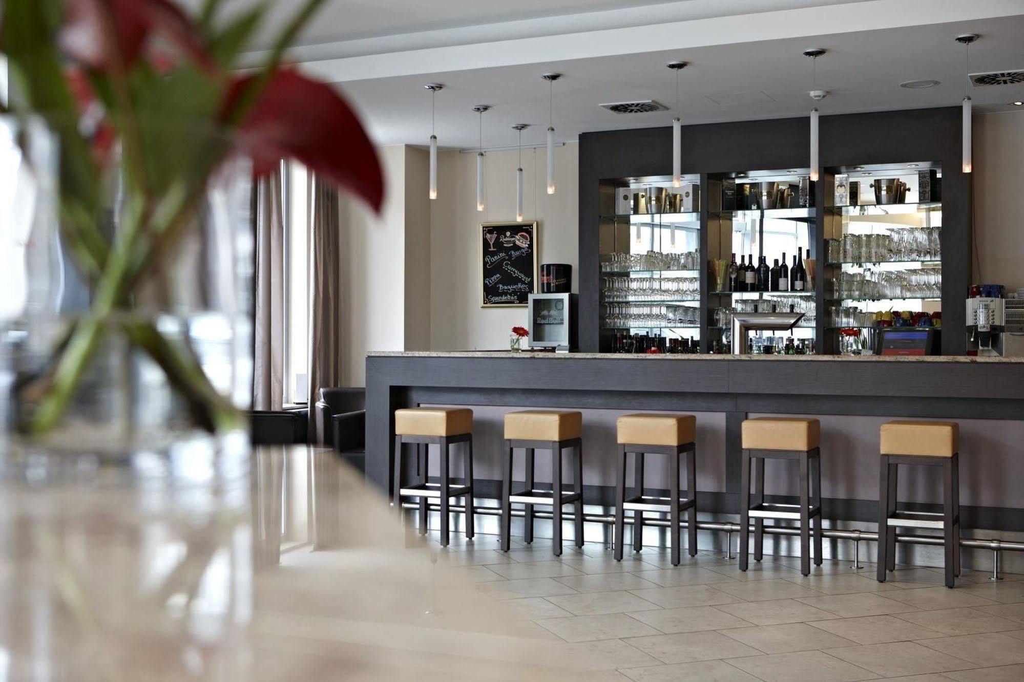 Intercityhotel מיינץ מראה חיצוני תמונה